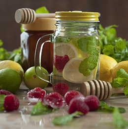 5 recettes simples, rapides et savoureuses pour boire plus d’eau