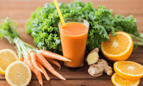 jus bonne mine avec citron, carottes et gingembre
