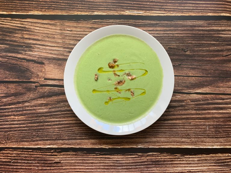 Recette de soupe crue avec Omniblend V