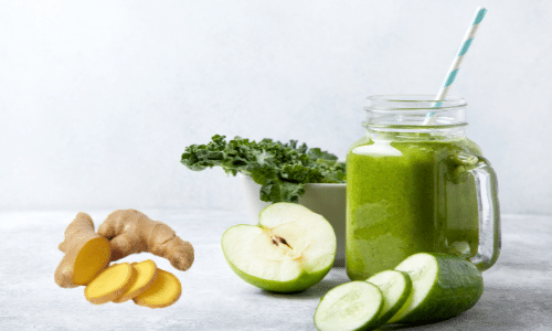 recette de smoothie avec dugigembre et du choux kale